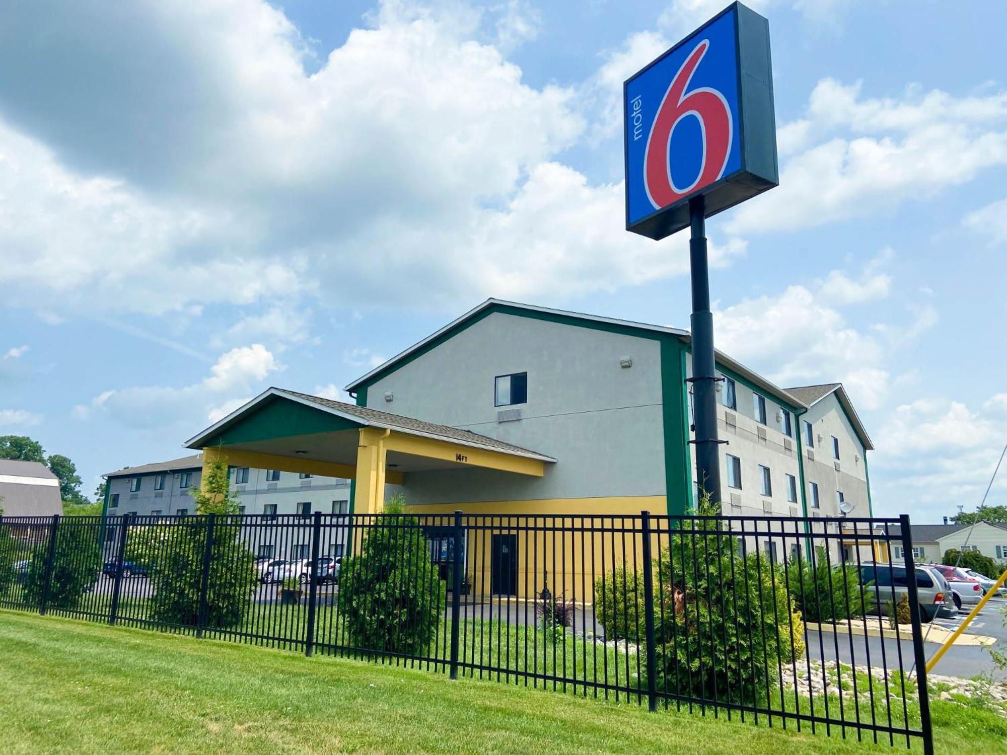Motel 6 Lancaster Fertility Zewnętrze zdjęcie